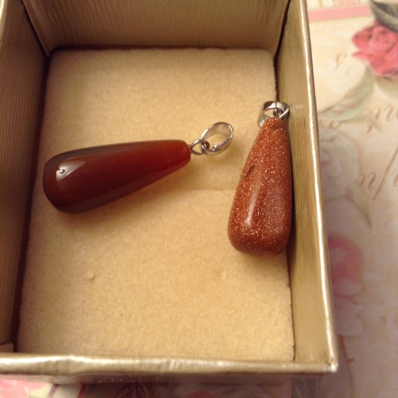 Jewelry - Gold Sandstone And Red Agate Pendants Sandstone has a Sparkle and Glitter Effect